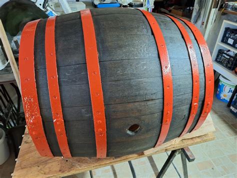 Ilustrácia rodinného vianočného pikniku na novozélandskej pláži