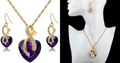 elegantné šperky a kabelka ako doplnky na oslavu