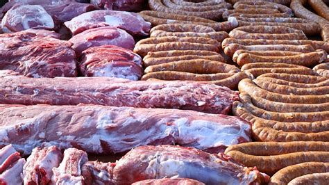 Infografika: etapy spracovania mäsa pri domácej zabíjačke