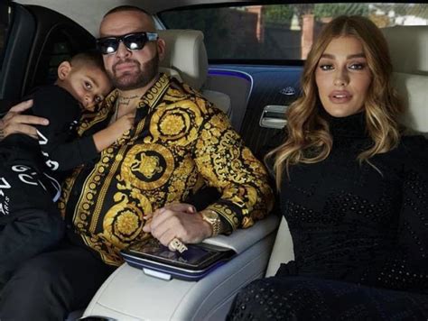 Fotografia Rytmusa s manželkou Jasminou a synom Sanelom.