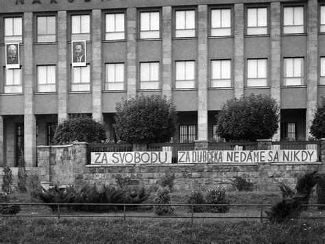 Snímka tanku T54/55 s vežovým číslom 522 z augusta 1968 zo zbierok Múzea mesta Bratislavy.