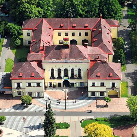 grafické znázornenie súčasného oficiálneho erbu mesta Michalovce