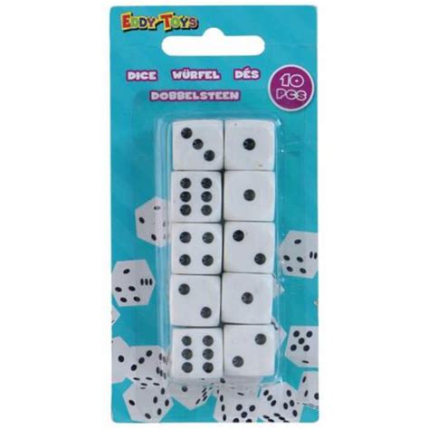 Otvorená kniha s okuliarmi a šálkou čaju, vedľa hracie kocky a dosková hra