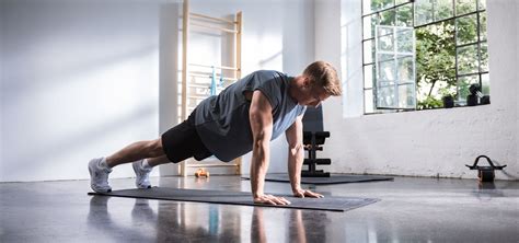 Ilustrácia základných komplexných cvikov pre tréning celého tela