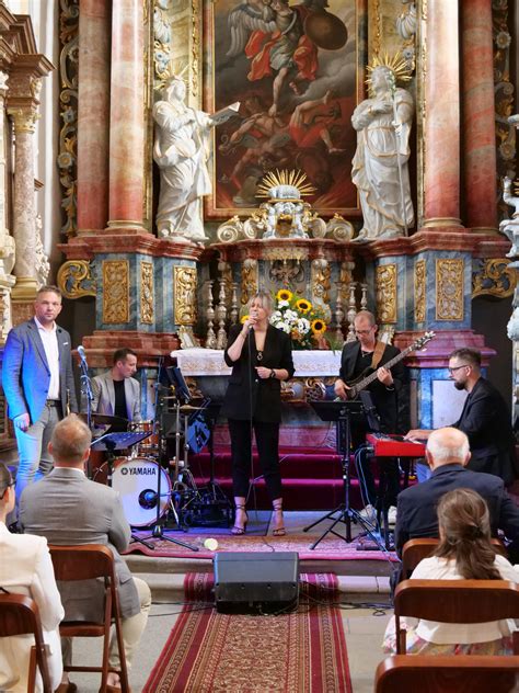 Fotografia svadobného obradu na hrade