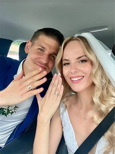 Svadobný portrét Kristíny Malachovskej a Adama Kociana v deň ich svadby