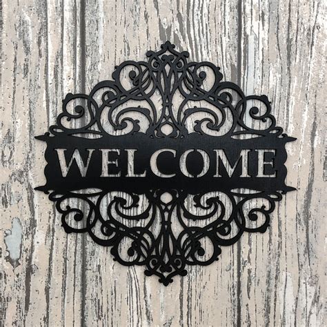 Ilustrácia znázorňujúca dvere s nápisom 