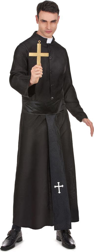 Detail domáceho karnevalového kolárika pre kostým kňaza