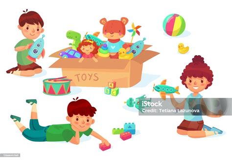 Hravý chlapec s hračkami, ktoré rozvíjajú jeho zručnosti