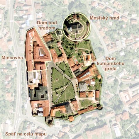 Mapa historického centra Košíc so zvýraznenými lokalitami vianočných trhov a hlavných eventových priestorov.