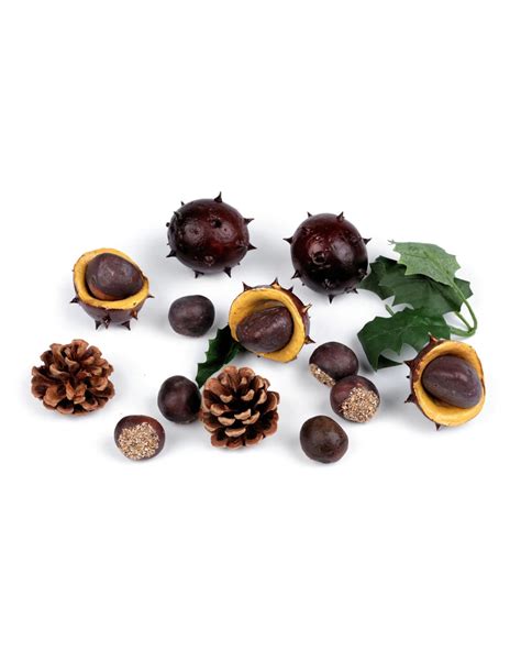 Detailná schéma usporiadania jesennej tabule s prírodnými prvkami (šišky, tekvičky, gaštany)