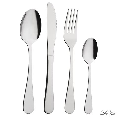 Detailne zobrazený príbor a taniere pri slávnostnom prestieraní.