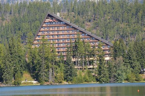 Hotel Patria**** s výhľadom na Štrbské pleso