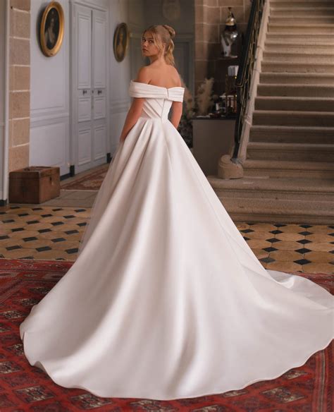 Svadobné šaty Grace Kelly navrhnuté Helen Roseovou