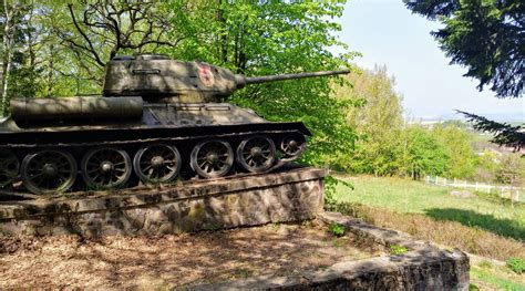 Tematické foto: Pamätníky a symboly druhej svetovej vojny