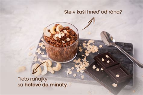 kešunéza v miske s kešu orechmi v pozadí