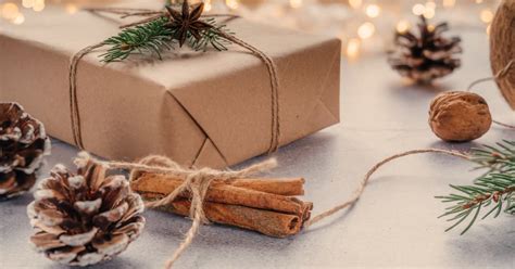 Ukážka kreatívne zabalených drobných darčekov