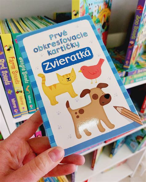 Ilustrácia detských knižiek s obrázkami a textom