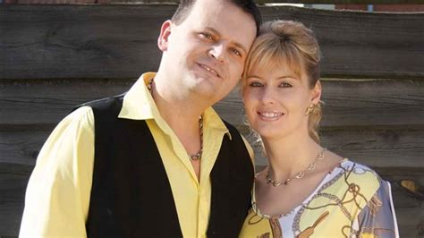Tematické foto: Marián Maňo a Daniela Maňová, Duo Rytmus na pódiu