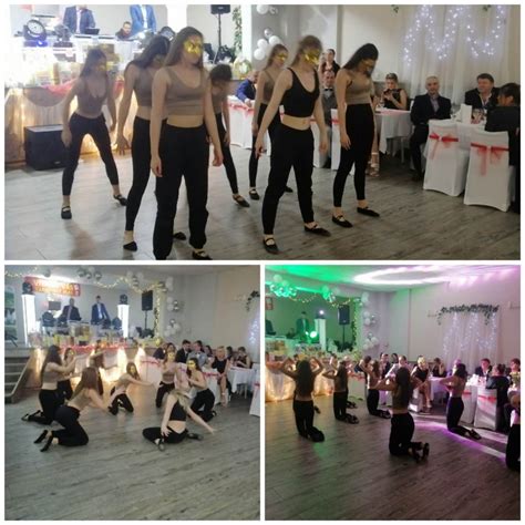 Foto: Skupina žiakov v maskách na plese