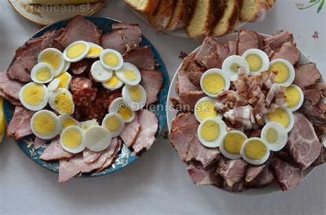Tradičné veľkonočné jedlá a dekorácie