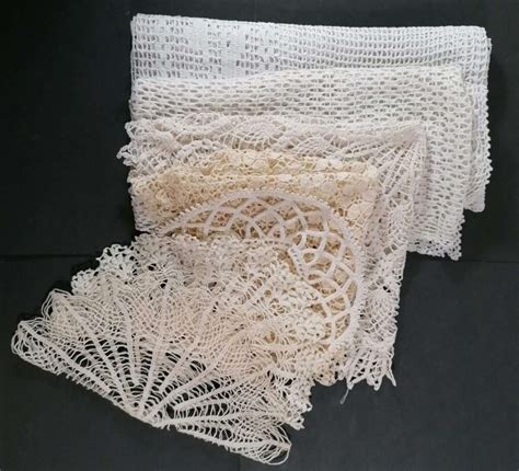 ukážka premeny starej háčkovanej dečky na dekoráciu škatule