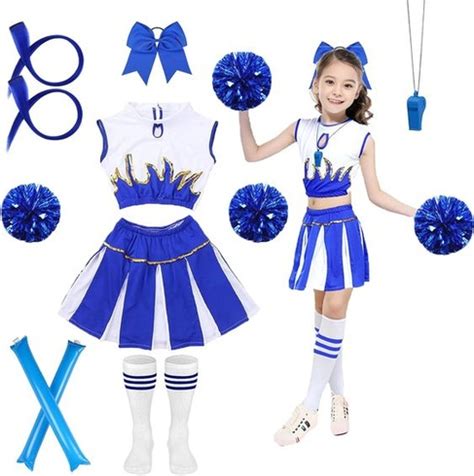 Kolekcia rôznych doplnkov pre dievčenské karnevalové kostýmy