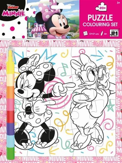 Kombinácia rôznych aktivít z kalendára: puzzle, omaľovánka a sada samolepiek s postavami Miraculous.