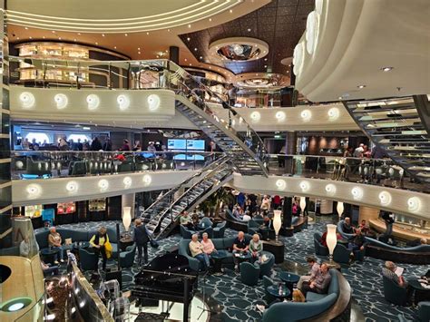 Interiér luxusnej výletnej lode MSC Divina