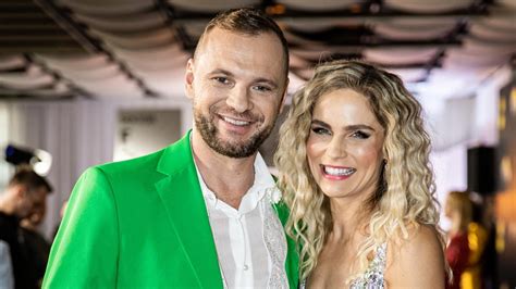 Svadobná fotografia Mariána Gáboríka a Ivany Surovcovej