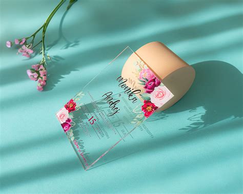 Vzorky materiálov pre transparentné svadobné obaly: plast, akryl, sklo