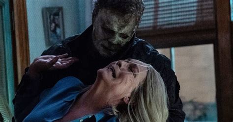 Film Halloween - typická scéna s Michaelom Myersom