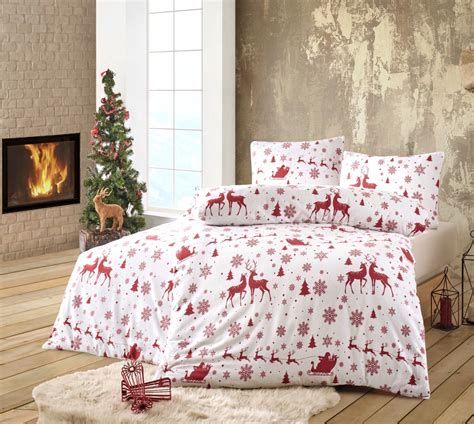 Ukážka dizajnu obojstranných vianočných flanelových obliečok s červeným a béžovým podkladom