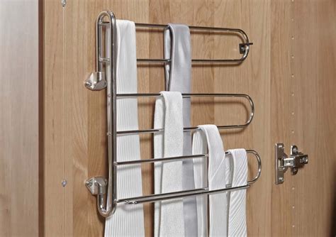 Cestovateľské doplnky pre otca: držiak na kravaty, skladací batoh, RFID peňaženka