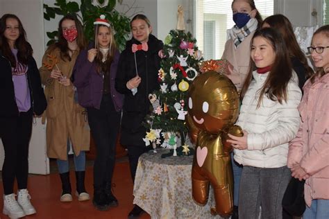 Príklady vlastnoručne vyrobených vianočných pozvánok