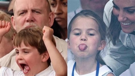 Ilustračná fotografia detí prijímajúcich Eucharistiu