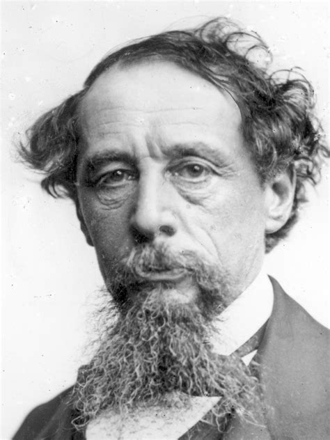 Charles Dickens píše 