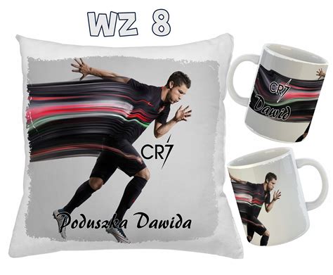Produktové fotografie personalizovaných darčekov (hrnček, tričko, vankúš)