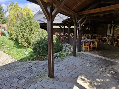 Celkový pohľad na Koliba Rezort Margita-Ilona a okolité prostredie