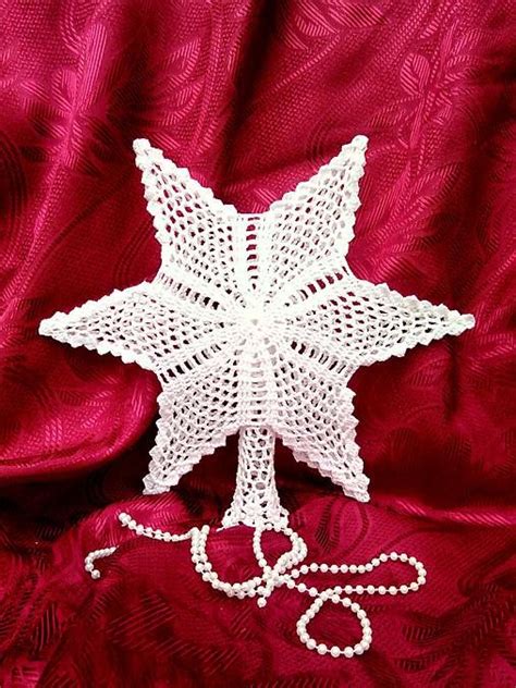 Háčkovaná vianočná hviezda na zavesenie