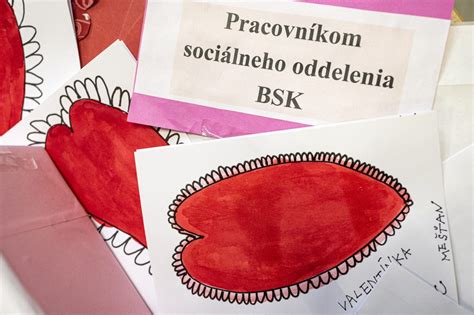 Ilustrácia historického darovania valentínky v Anglicku
