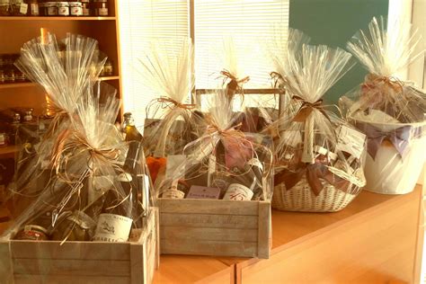 Ukážka praktických darčekových košov pre novorodencov.