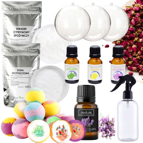 Sada luxusnej prírodnej kozmetiky s jemnými kvetinovými tónmi