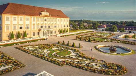 Zámok Schloss Hof a jeho barokové záhrady