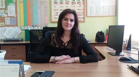 Riaditeľka materskej školy s deťmi