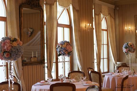 Historická sála v Grandhoteli Starý Smokovec pripravená na svadobný obrad