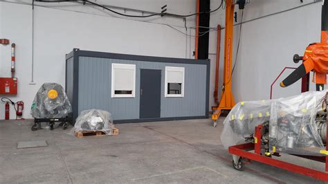 Infografika: rôzne typy mobilných chladiacich zariadení (príves, kontajner, dodávka)