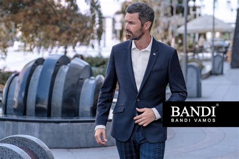 Fotka elegantného smart casual outfitu pre muža