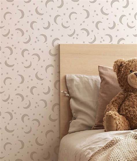 Detské šablóny na maľovanie na stenu