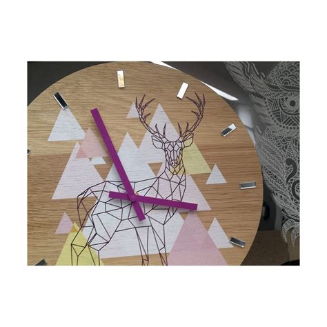 Nástenné hodiny s rodinnou fotokolážou ako darček k výročiu